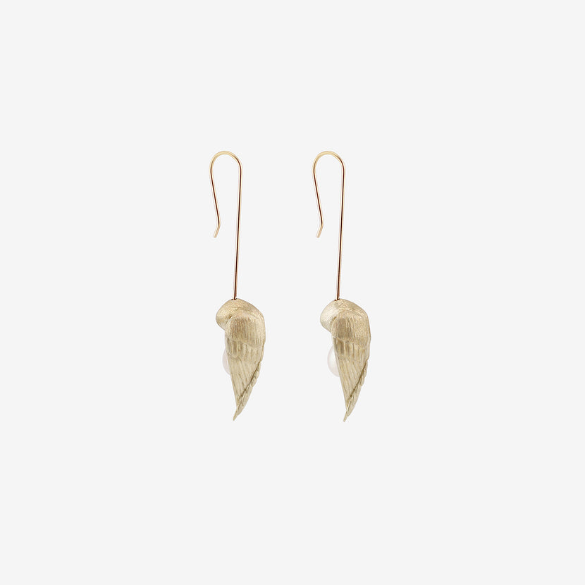 GABRIELLA KISS 14K GREEN GOLD SLEEPING BIRD EARRINGS WITH PEARLS