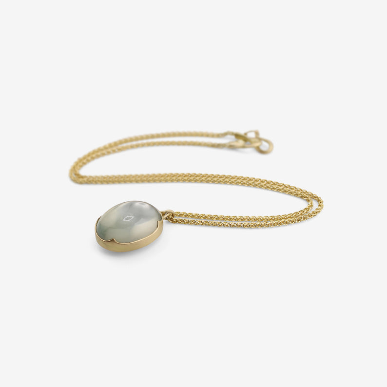 GABRIELLA KISS 18K & OVAL CEYLON MOONSTONE PENDANT, 18.74CT