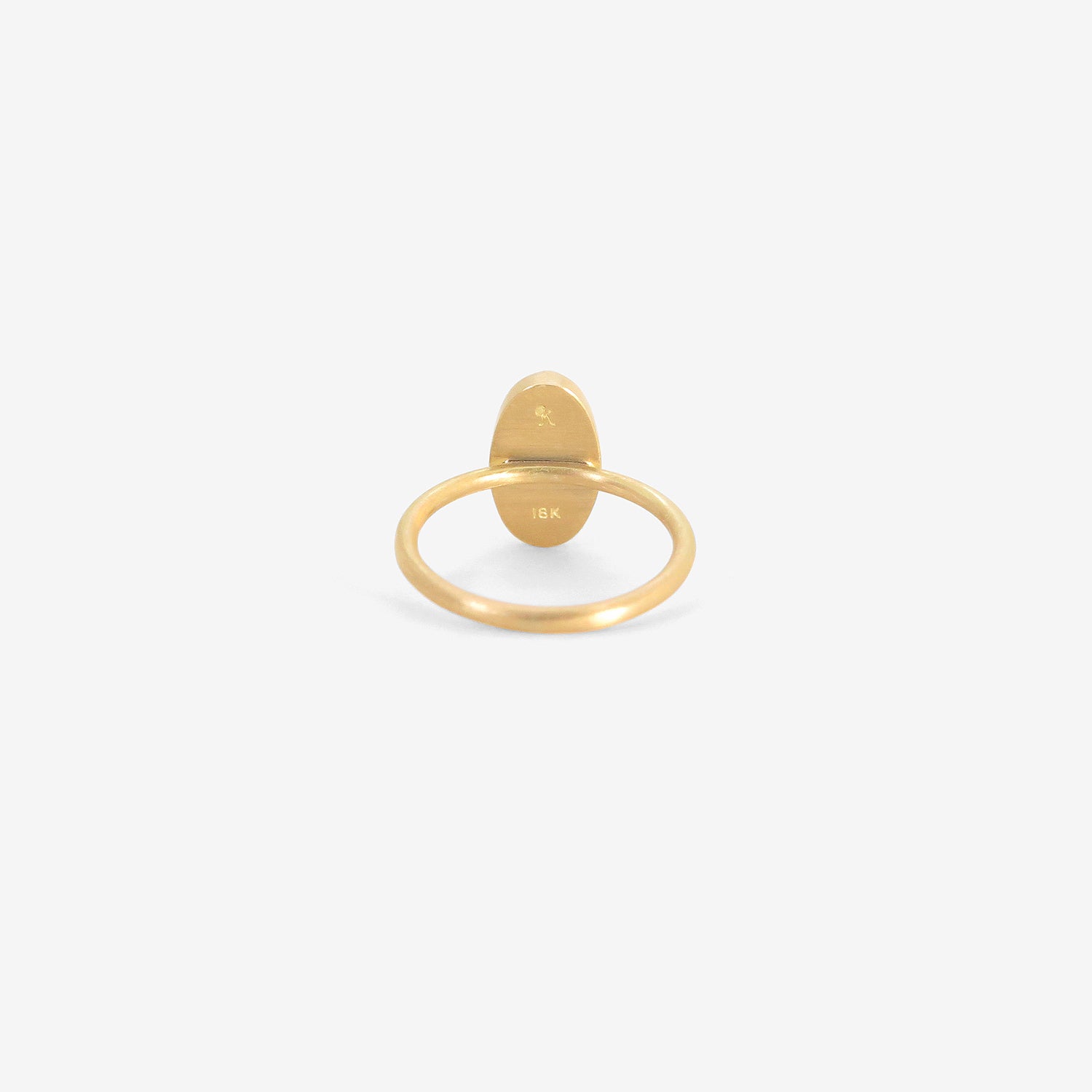 GABRIELLA KISS 18K & ELONGATED OVAL MAUVE SAPPHIRE RING