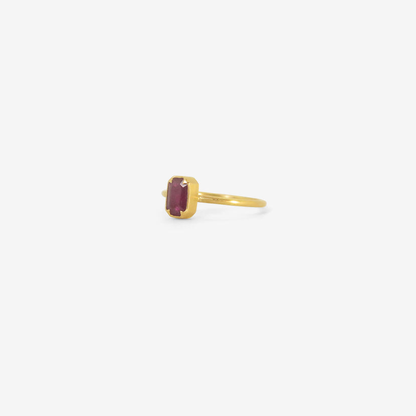 GABRIELLA KISS 18K & EMERALD-CUT RUBY RING, .76CT