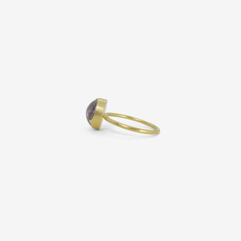 GABRIELLA KISS 18K & OVAL CABOCHON PINK SAPPHIRE RING, 5.04CT