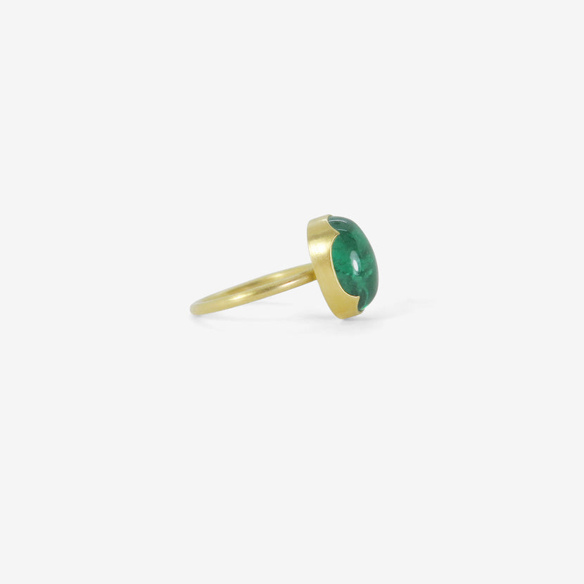 GABRIELLA KISS 18K & OVAL CABOCHON ZAMBIAN EMERALD RING, 4.75CT