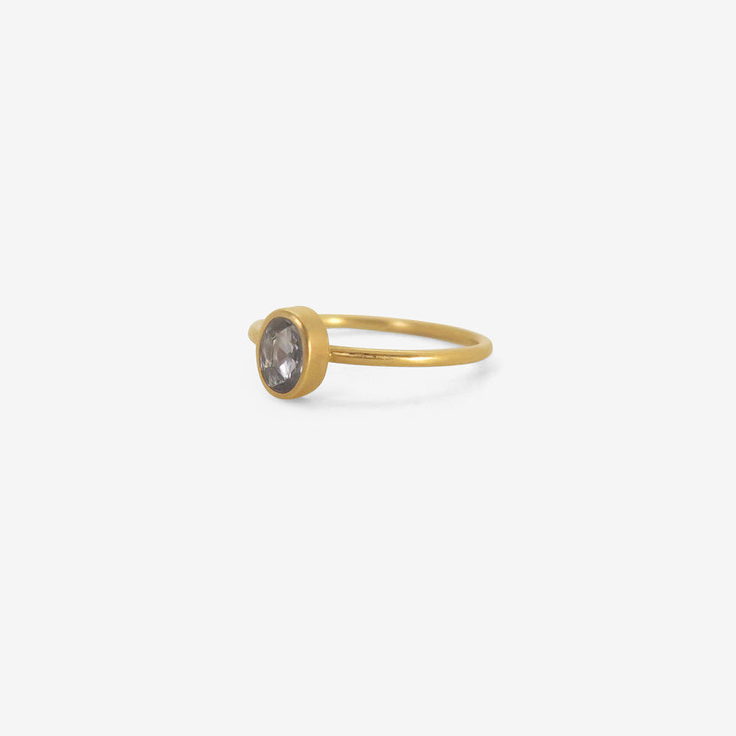 GABRIELLA KISS 18K & OVAL PALE BLUE SAPPHIRE RING, .48CT