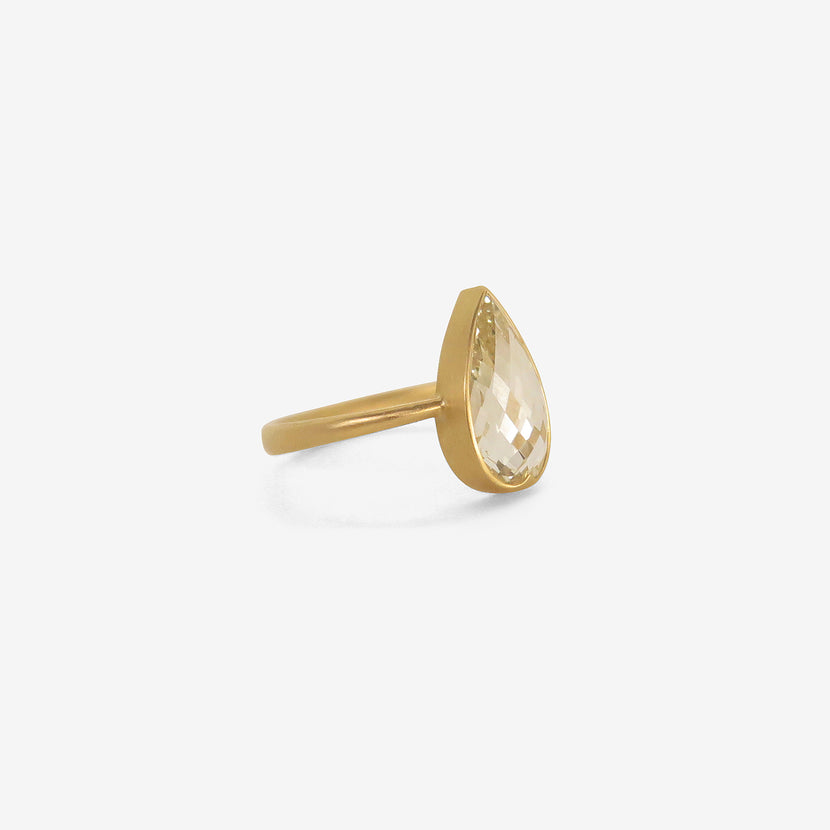 GABRIELLA KISS 18K & RARE PEAR-SHAPED WHITE DIAMOND RING, 2.02CT