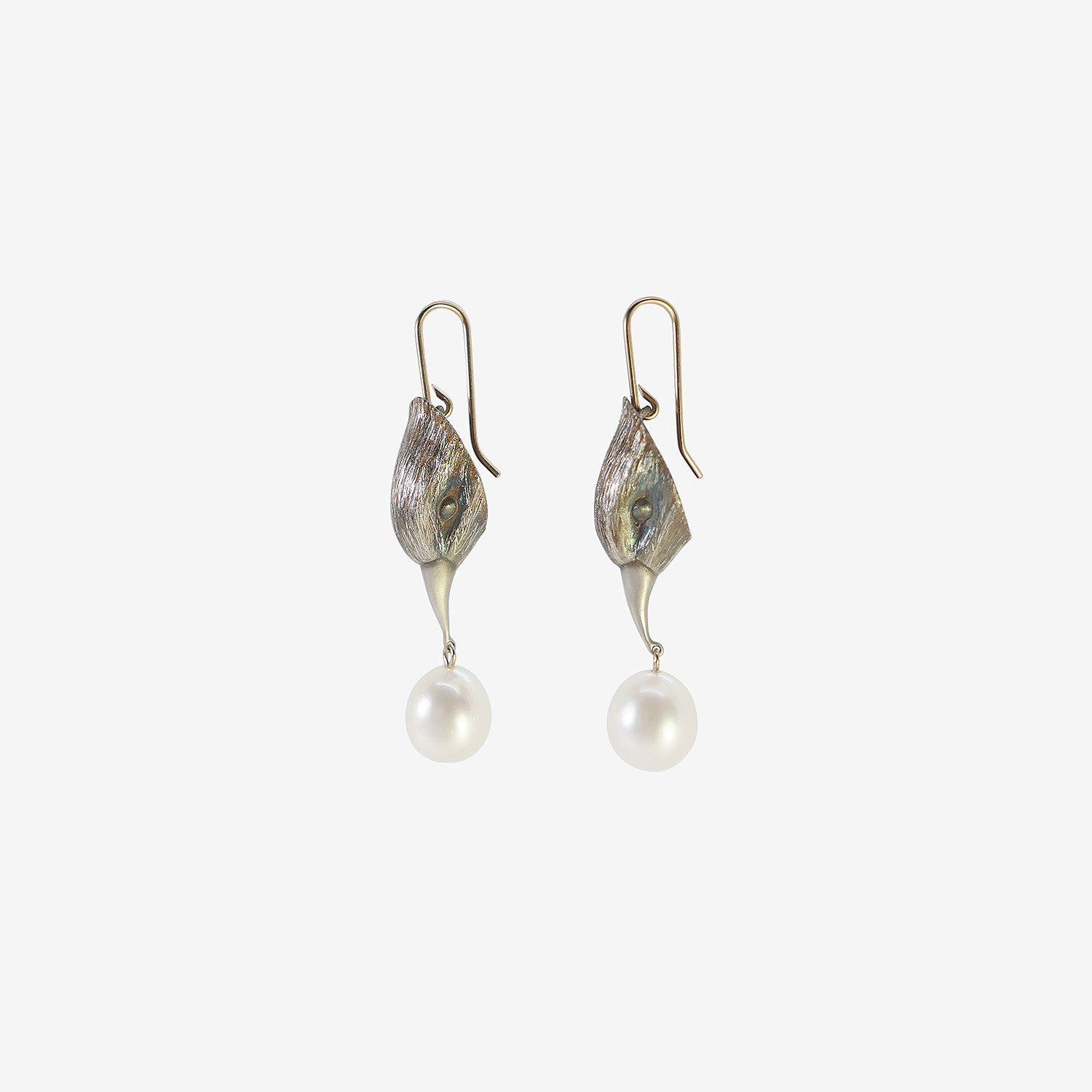 GABRIELLA KISS STERLING SILVER BIRD HEAD EARRINGS WITH WHITE PEARL EGGS