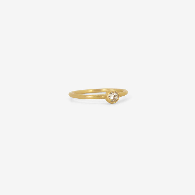 GABRIELLA KISS 18K & SMALL ROUND WHITE DIAMOND RING, .17CT