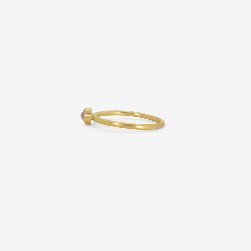 GABRIELLA KISS 18K & SMALL ROUND WHITE DIAMOND RING, .17CT
