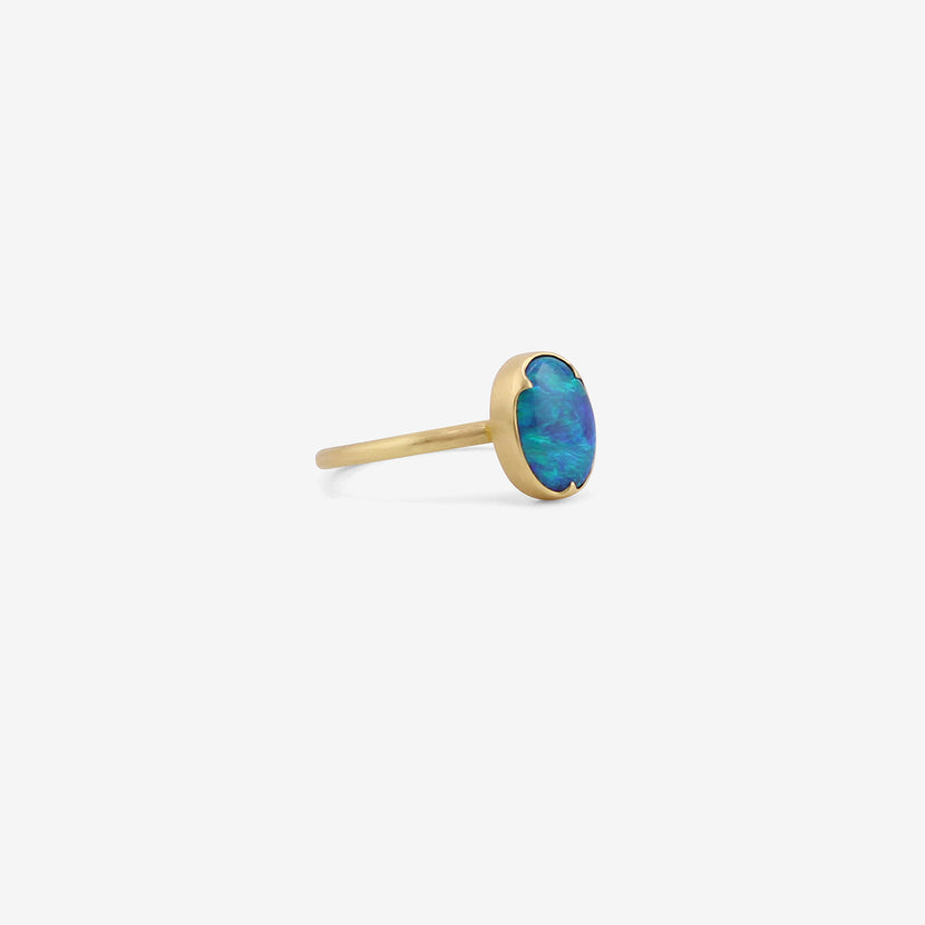 GABRIELLA KISS 18K & OVAL VIBRANT BLACK OPAL RING, 1.36CT