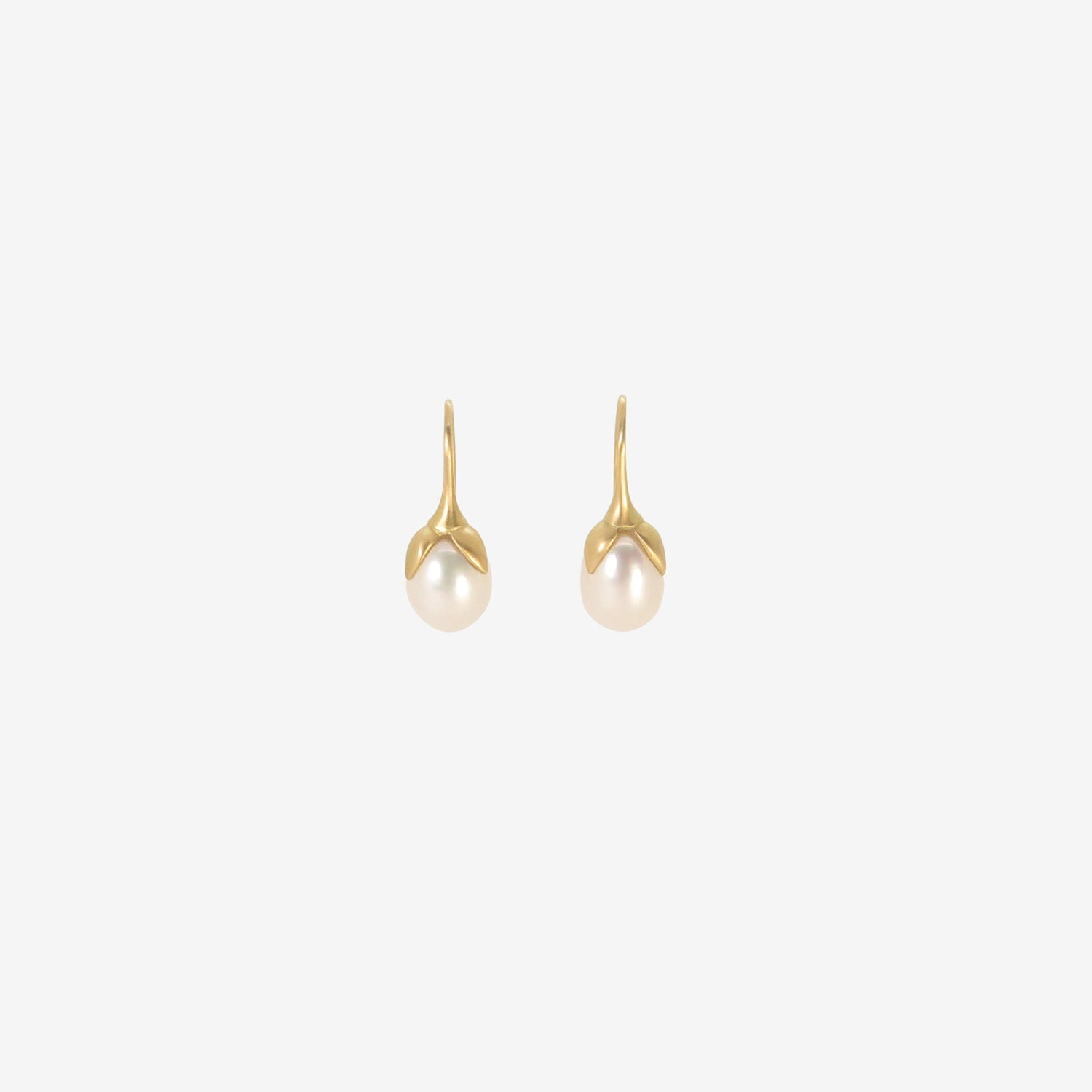GABRIELLA KISS 14K & WHITE FRESHWATER PEARL EGGPLANT EARRINGS