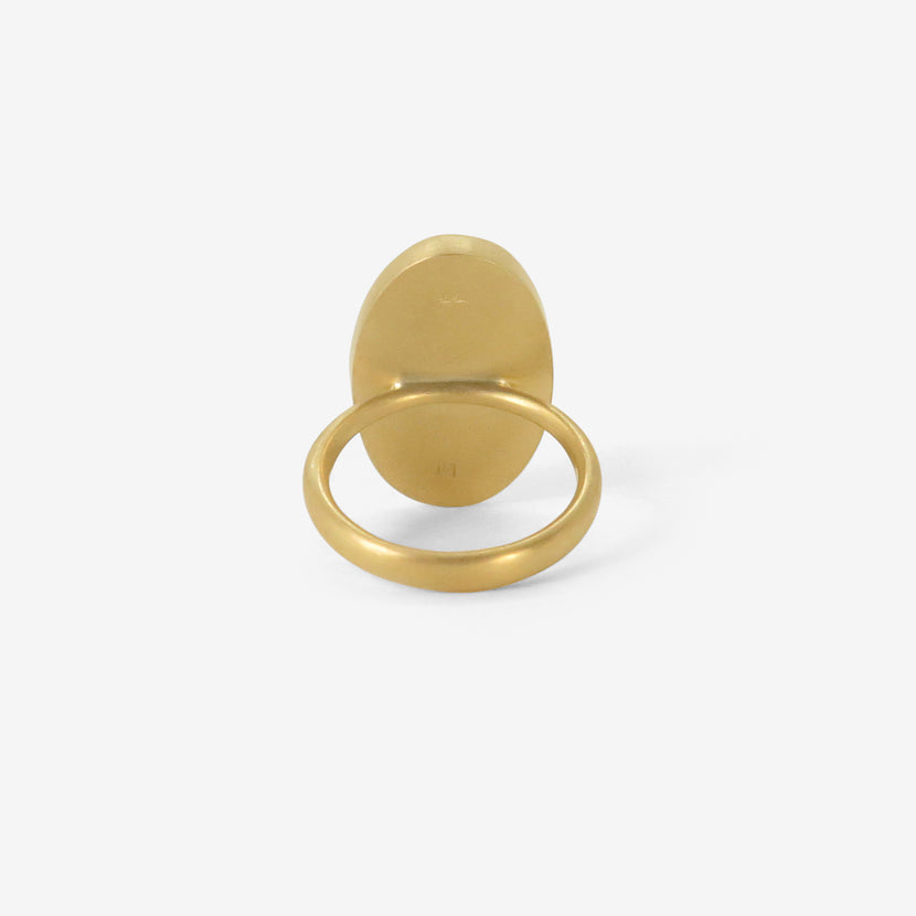 LOLA BROOKS 18K & OVAL CHECKERED LABRADORITE RING, 18.79CT