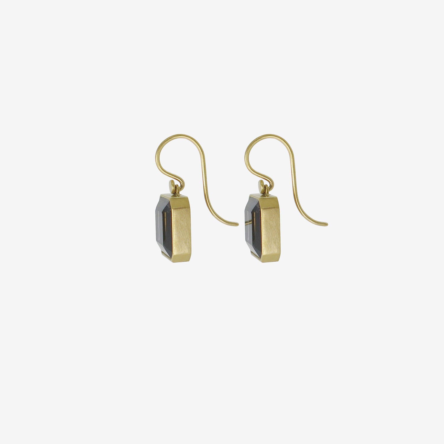 LOLA BROOKS 18K & DEEP INDIGO IOLITE CUBE DROP EARRINGS, 8.49CT