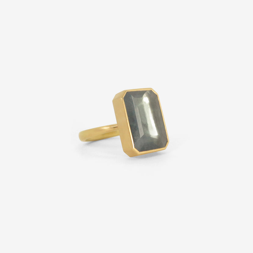 LOLA BROOKS 18K & EMERALD-CUT MOSS AQUAMARINE RING, 9.02CT