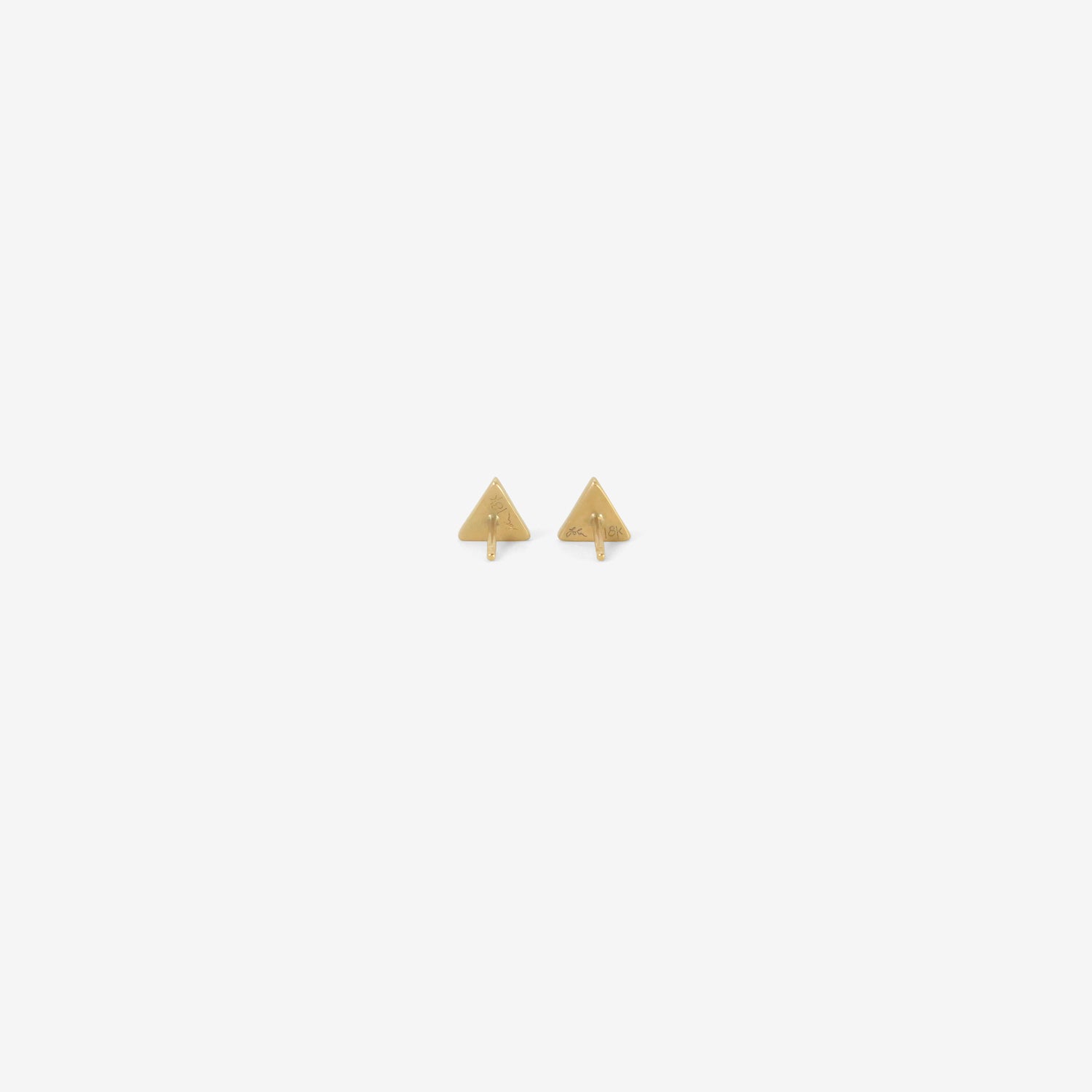 LOLA BROOKS 18K & TRIANGULAR BLUE SAPPHIRE STUDS, 1.03CT