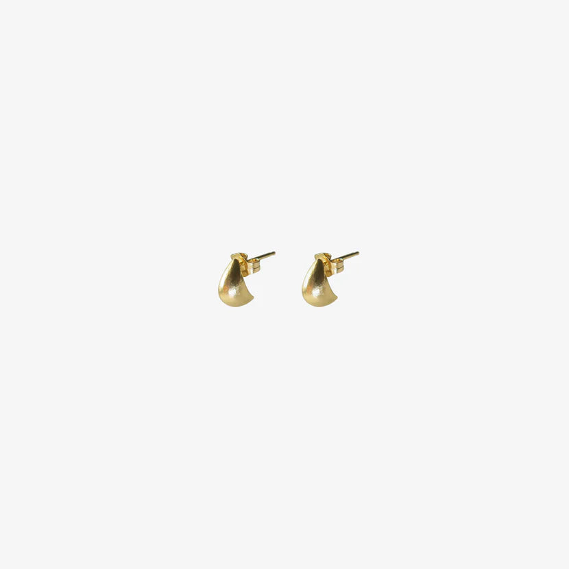 NICOLE LANDAW 14K SMALL TEARDROP HEWN EARRINGS ON POSTS