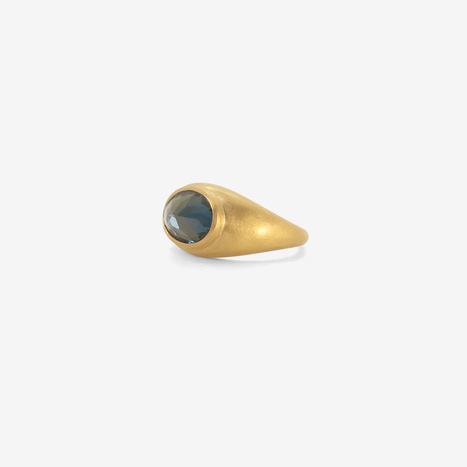 ROSANNE PUGLIESE 22K & FACETED OVAL LONDON BLUE TOPAZ DOMED RING, 3CT