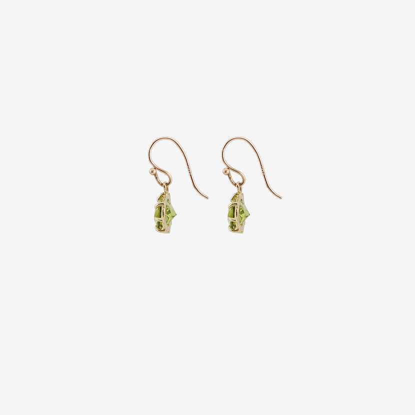 ROSANNE PUGLIESE 18K & FACETED OVAL PERIDOT EAST/WEST MINI GEM EARRINGS