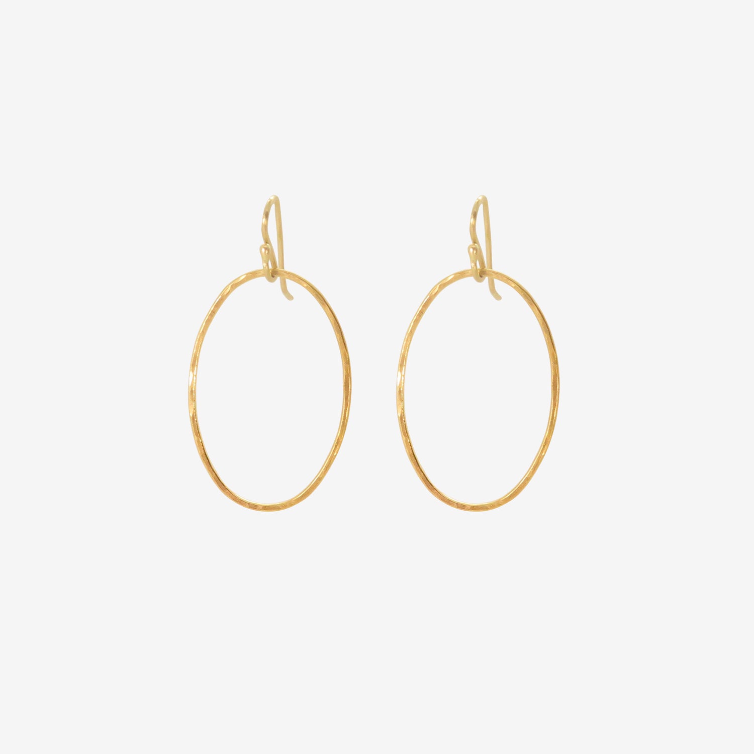 ROSANNE PUGLIESE 22K SMALL FRONT FACING OVAL HOOPS