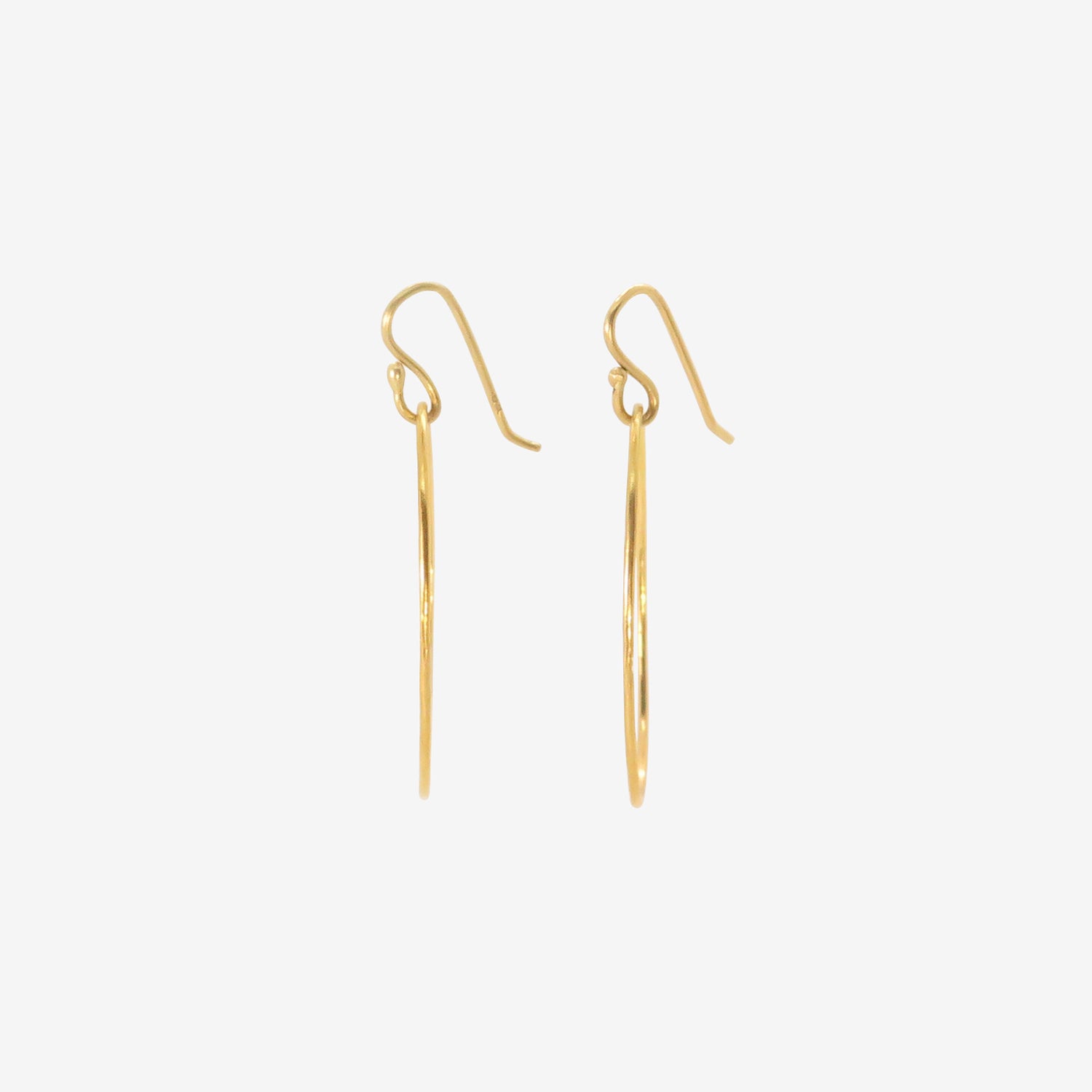 ROSANNE PUGLIESE 22K SMALL FRONT FACING OVAL HOOPS