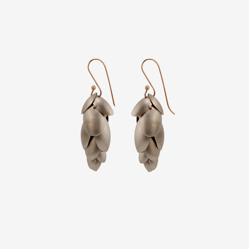 TED MUEHLING 14K WHITE GOLD SMALL ARTICULATED PINECONE EARRINGS