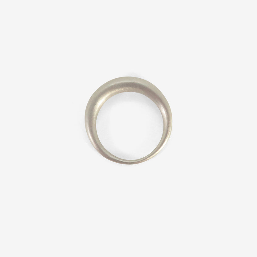 TED MUEHLING 14K WHITE GOLD RING, SIZE 7