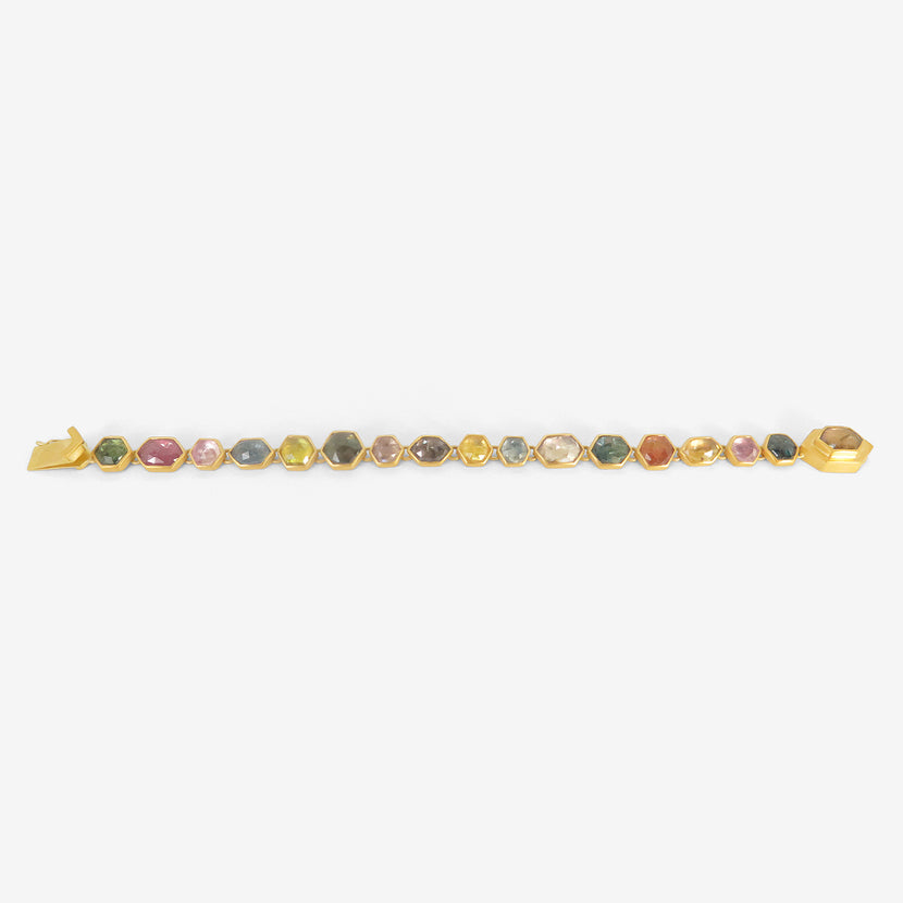 LOLA BROOKS 22K & HEXAGONAL UMBA SAPPHIRE BRACELET, 30.76CT