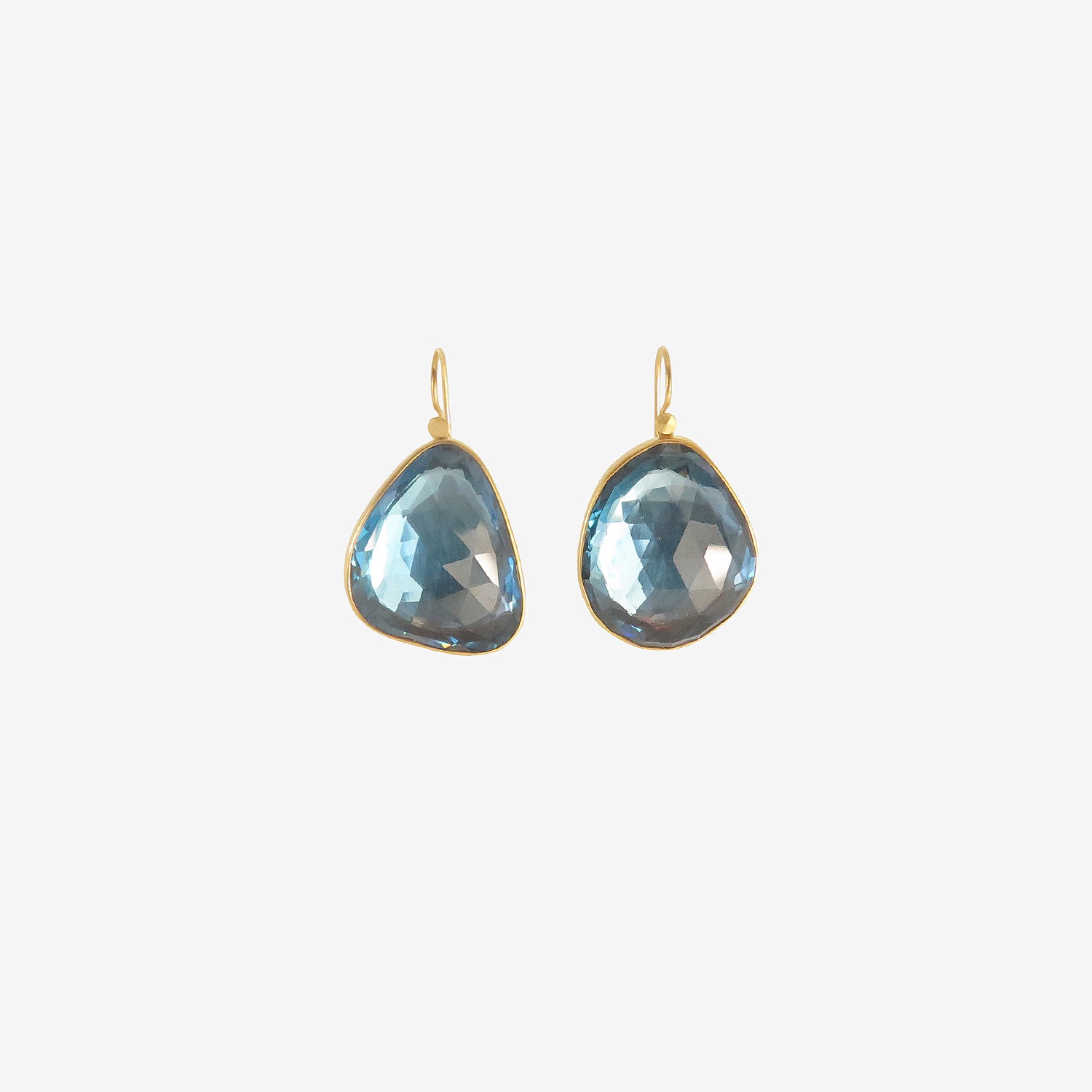 LOLA BROOKS 18K & MISMATCHED LONDON BLUE TOPAZ BOULDER DROP EARRINGS, 67.07CT