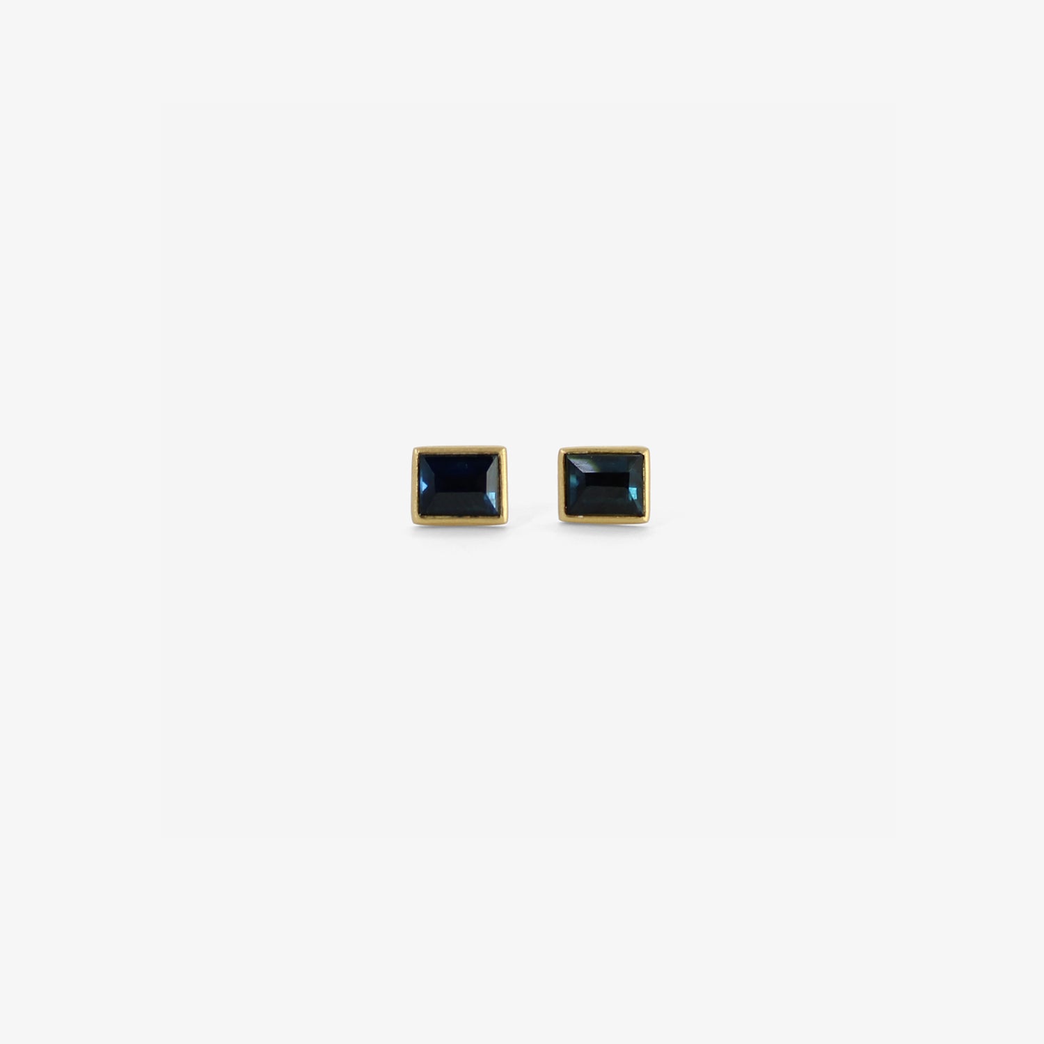 LOLA BROOKS 18K & RECTANGULAR BLUE SAPPHIRE STUDS, 1.14CT