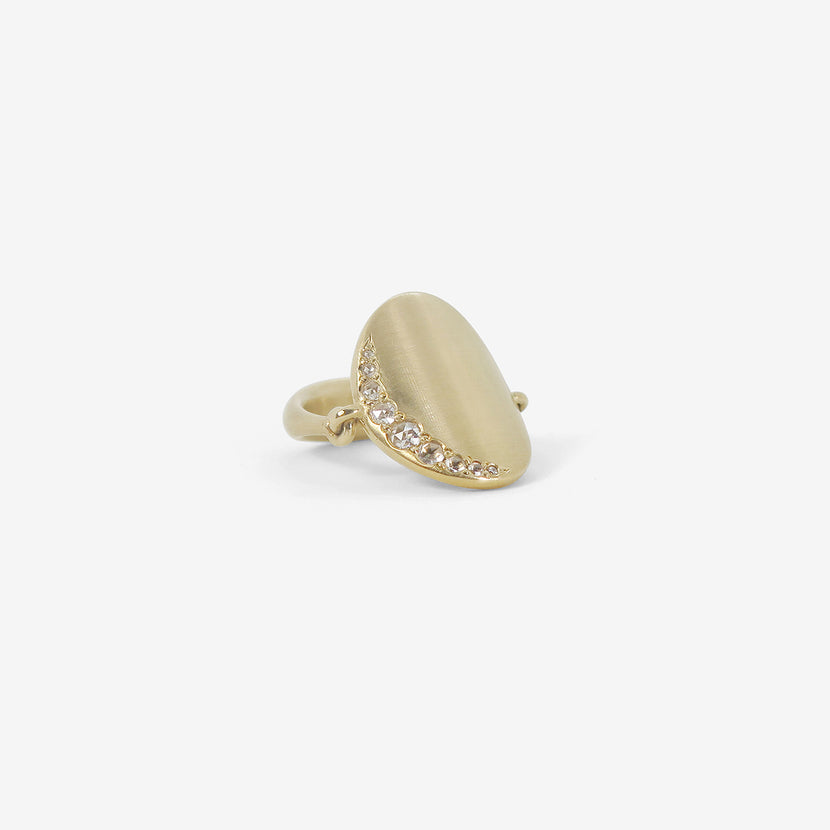 NICOLE LANDAW 14K OVAL EMPIRE RING WITH GRADUATED DIAMOND SPRAY, .2CTS