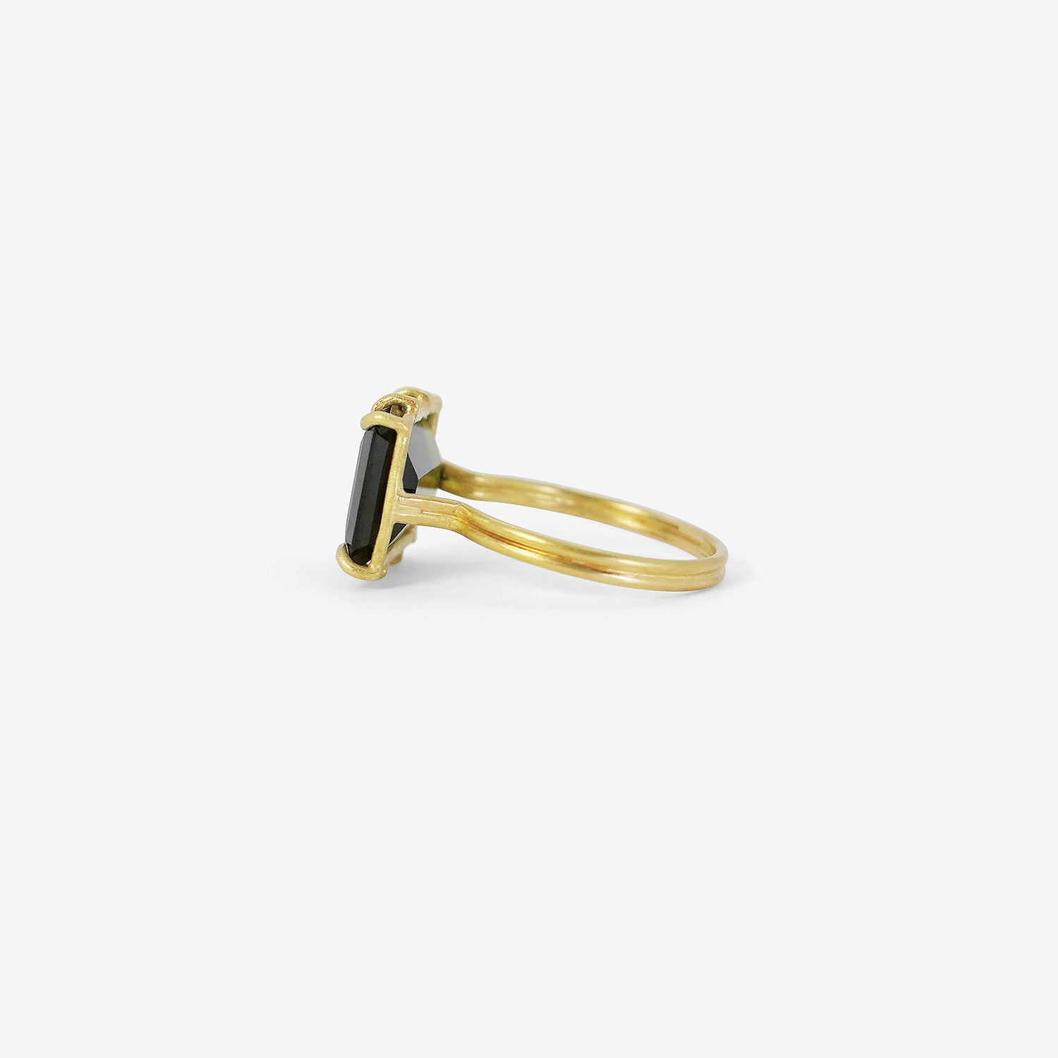 ROSANNE PUGLIESE 18K & EMERALD-CUT GREEN TOURMALINE EAST/WEST RING