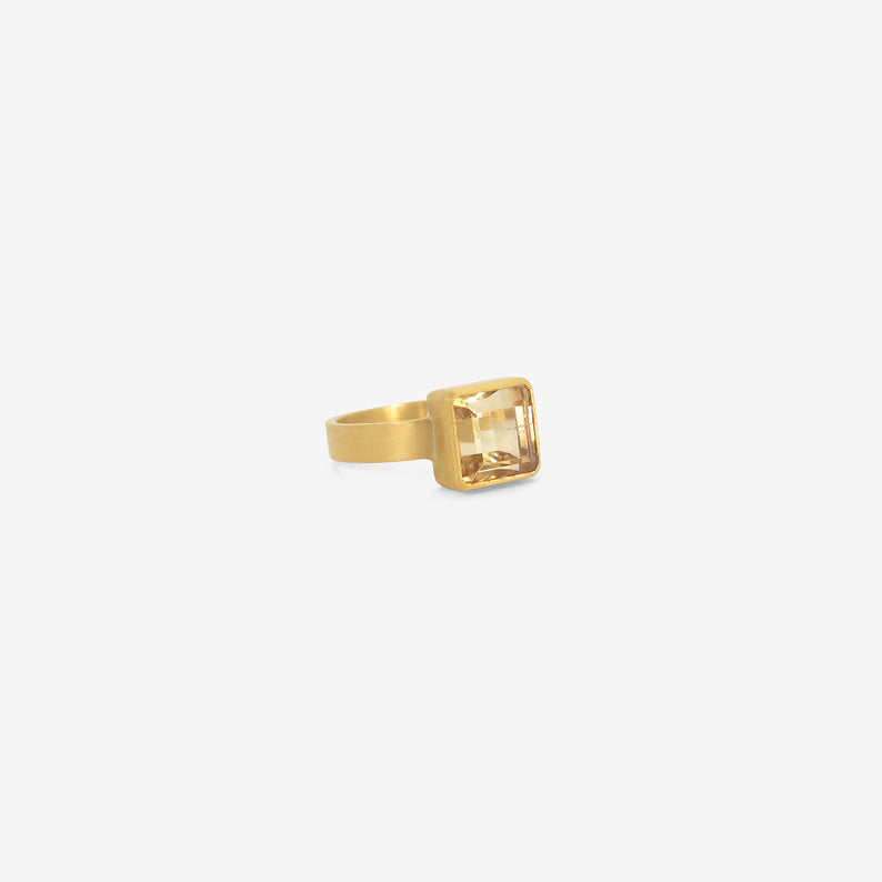 ROSANNE PUGLIESE 22K & FACETED SQUARE PEACH TOURMALINE RING, 3CT