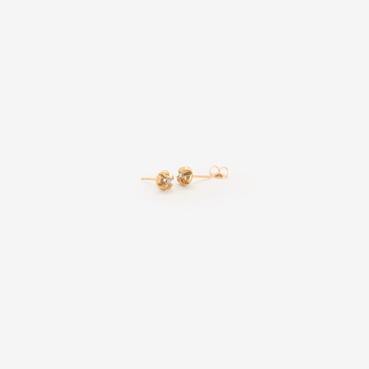 NICOLE LANDAW 14K YELLOW GOLD & DIAMOND EXTRA LARGE BLOSSOM STUDS, .12CT