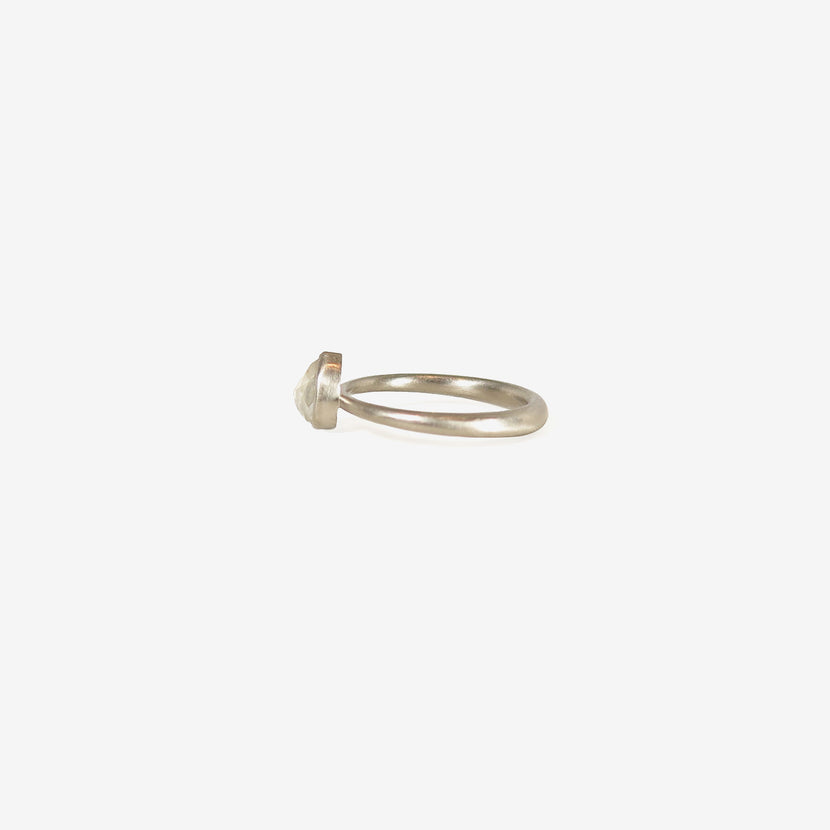 LOLA BROOKS 18K PALLADIUM & PEAR-SHAPED FOGGY WHITE DIAMOND RING, 0.95CT