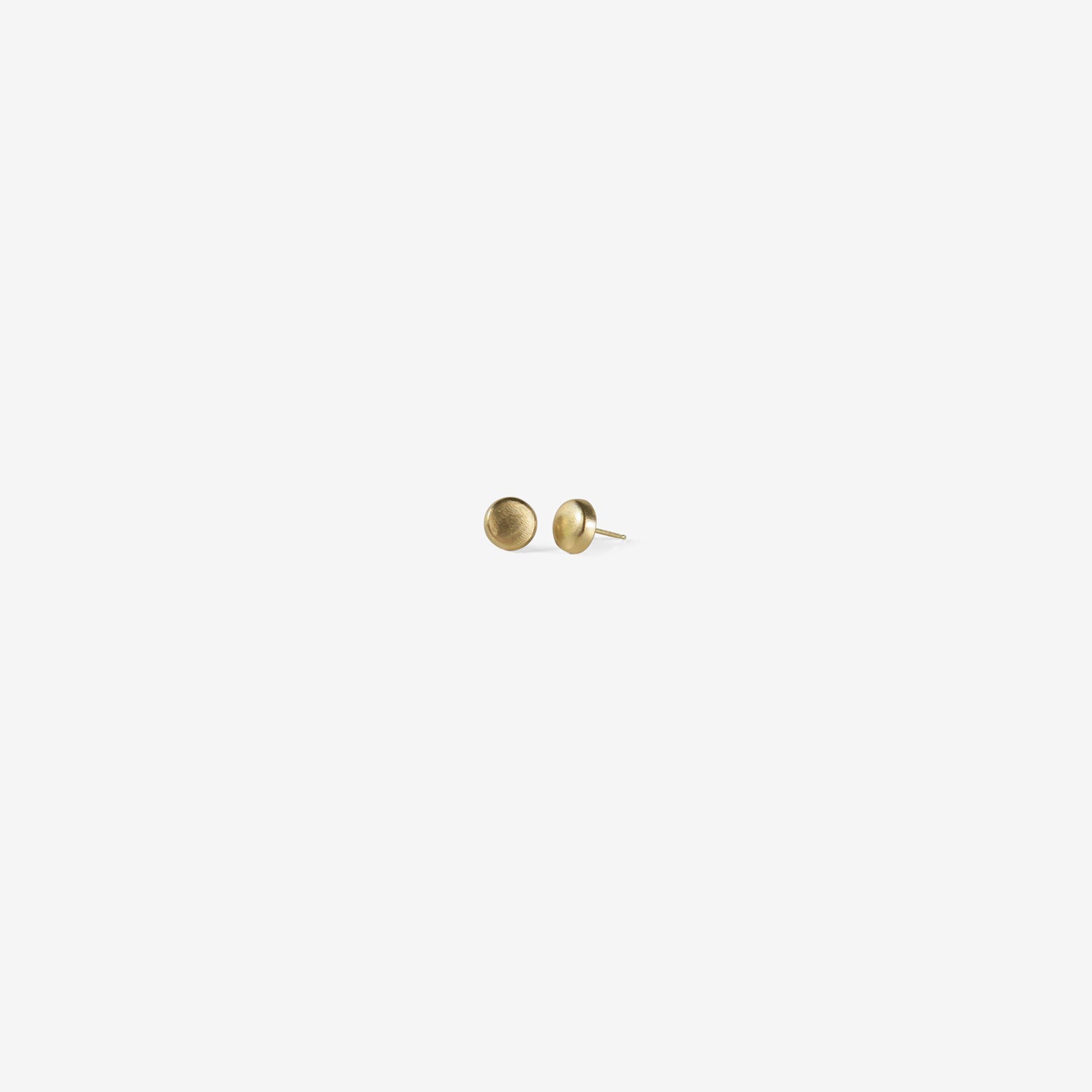 NICOLE LANDAW 14K LARGE HEWN CIRCLE STUDS