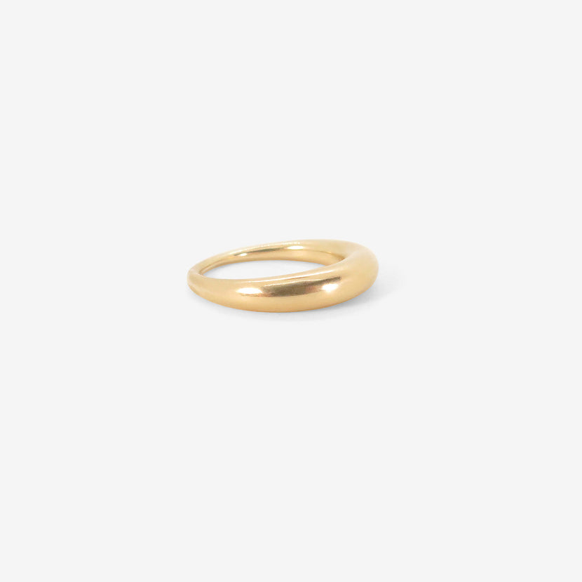 TED MUEHLING 14K YELLOW GOLD SIMPLE BAND, SIZE 6 1/2