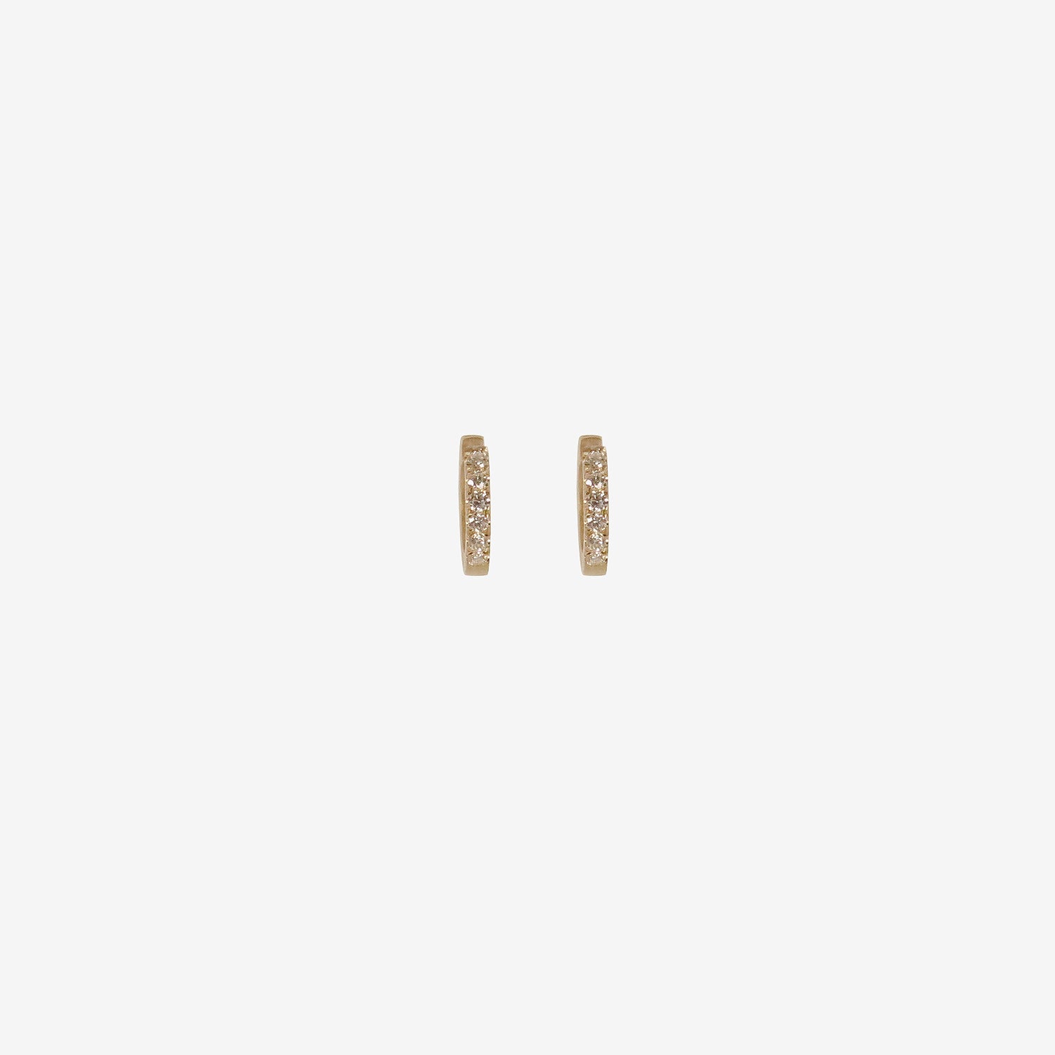 NICOLE LANDAW 14K & DIAMOND PAVÉ LARGE HUGGIE HOOPS, .24CT