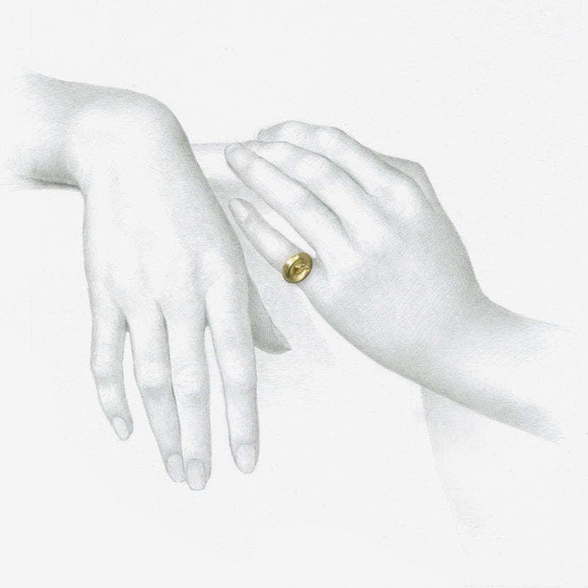 GABRIELLA KISS 10K LOVE TOKEN RING “NIL NISI CRUCE” – NOTHING WITHOUT SUFFERING, SIZE 6 1/2