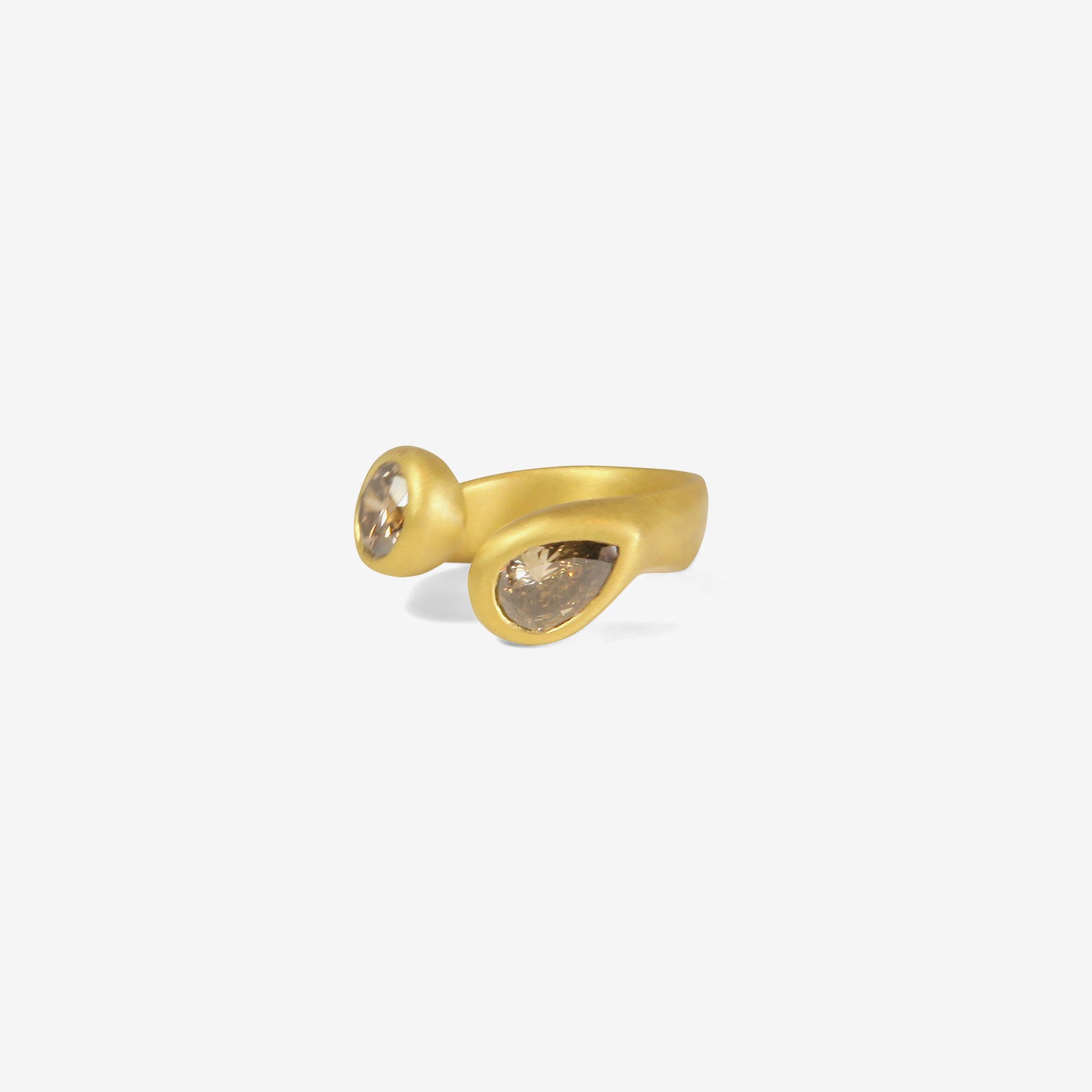 LOLA BROOKS 22K & CHAMPAGNE DOUBLE DIAMOND SCULPTURAL RING, 2.27CT