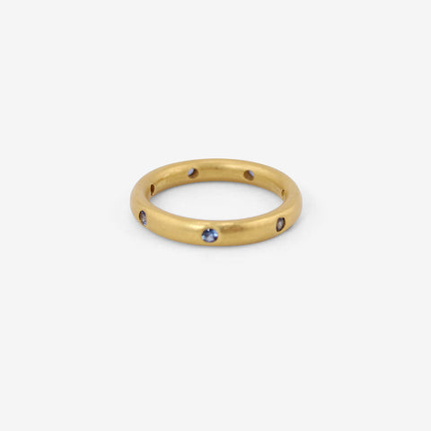 DENISE BETESH 20K BAND WITH FLUSH-SET BLUE SAPPHIRES, .21CT