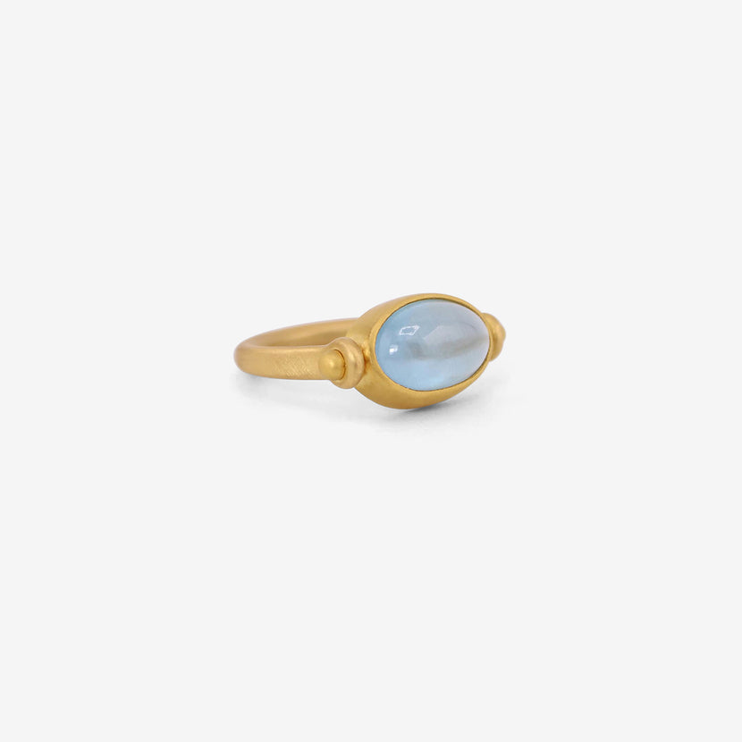 DENISE BETESH 20K YELLOW GOLD & OVAL AQUAMARINE CABOCHON SWIVEL RING, SIZE 7 1/2