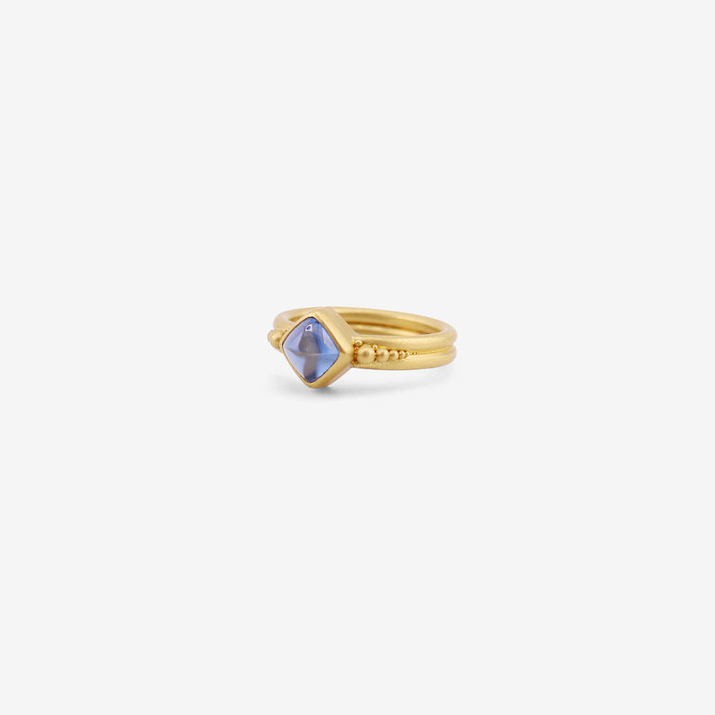 DENISE BETESH 22K & SUGARLOAF BLUE SAPPHIRE RING WITH GRADUATED GRANULES, 2.2CT