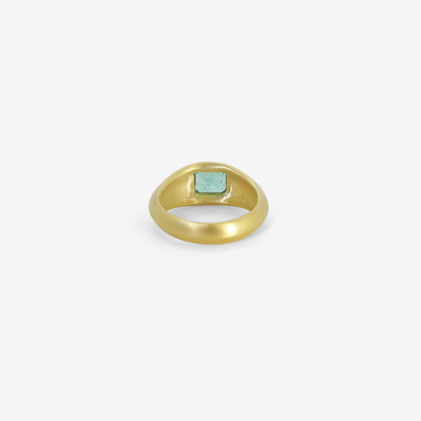 GABRIELLA KISS 18K & COLOMBIAN EMERALD SIGNET RING, 3.4CT