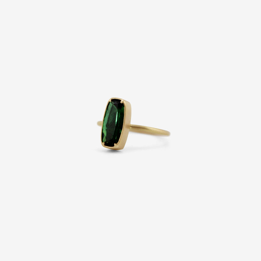 GABRIELLA KISS 18K & FACETED LOZENGE-SHAPED GREEN TOURMALINE RING, 1.85CT