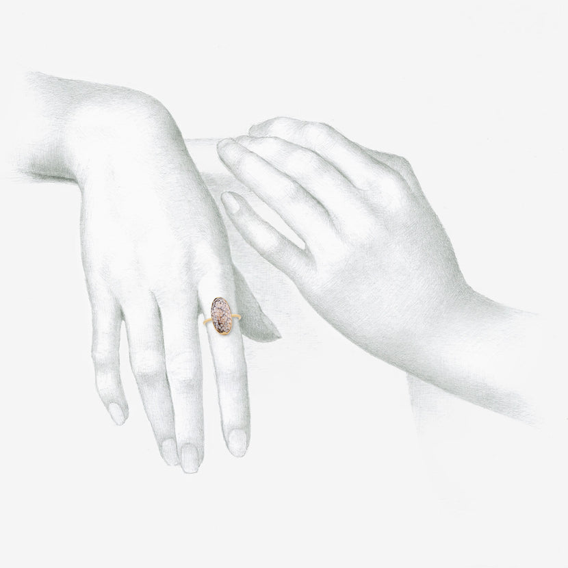 GABRIELLA KISS 18K & ELONGATED OVAL SNAKESKIN STONE RING