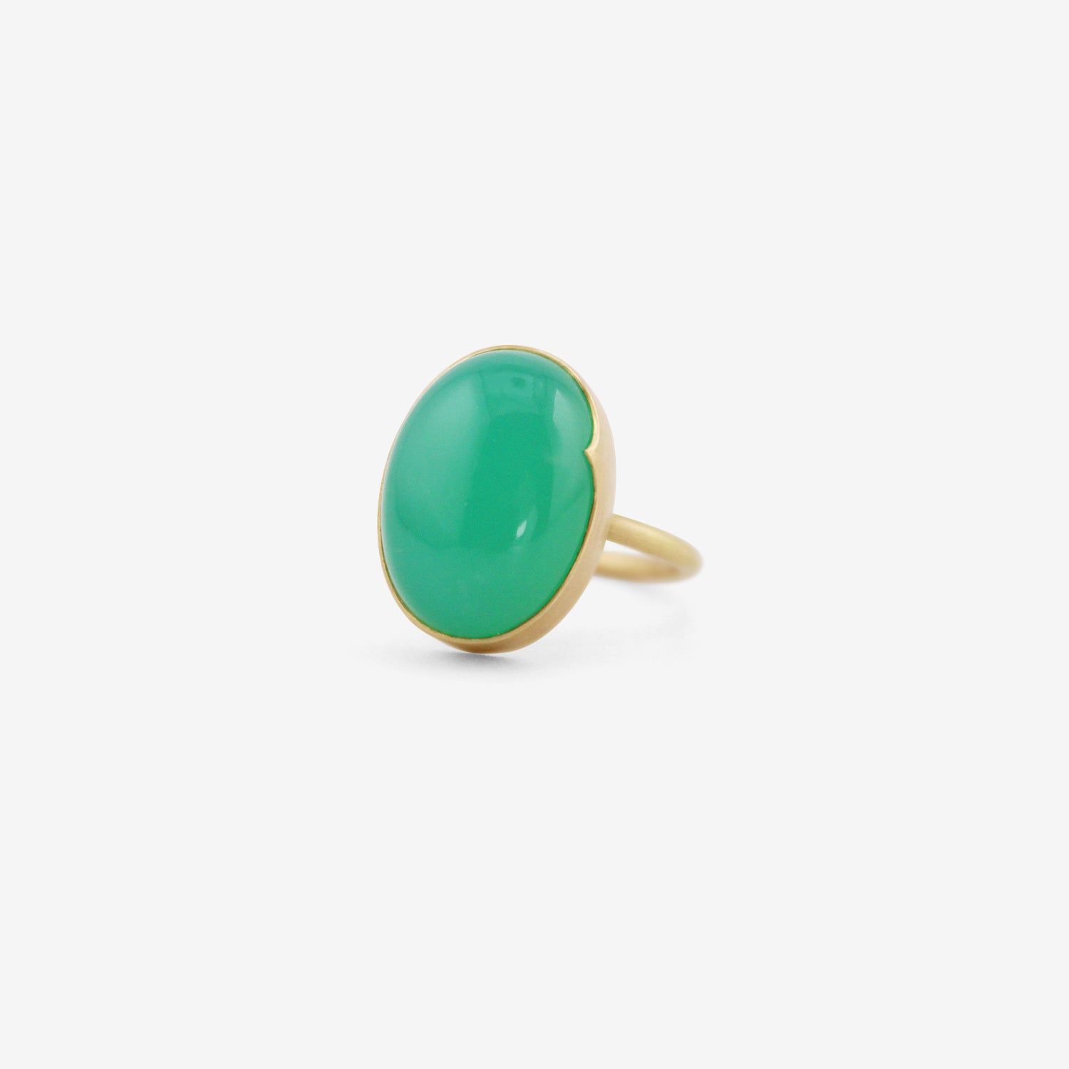 GABRIELLA KISS 18K & LARGE OVAL CHRYSOPRASE RING, 13.08CT