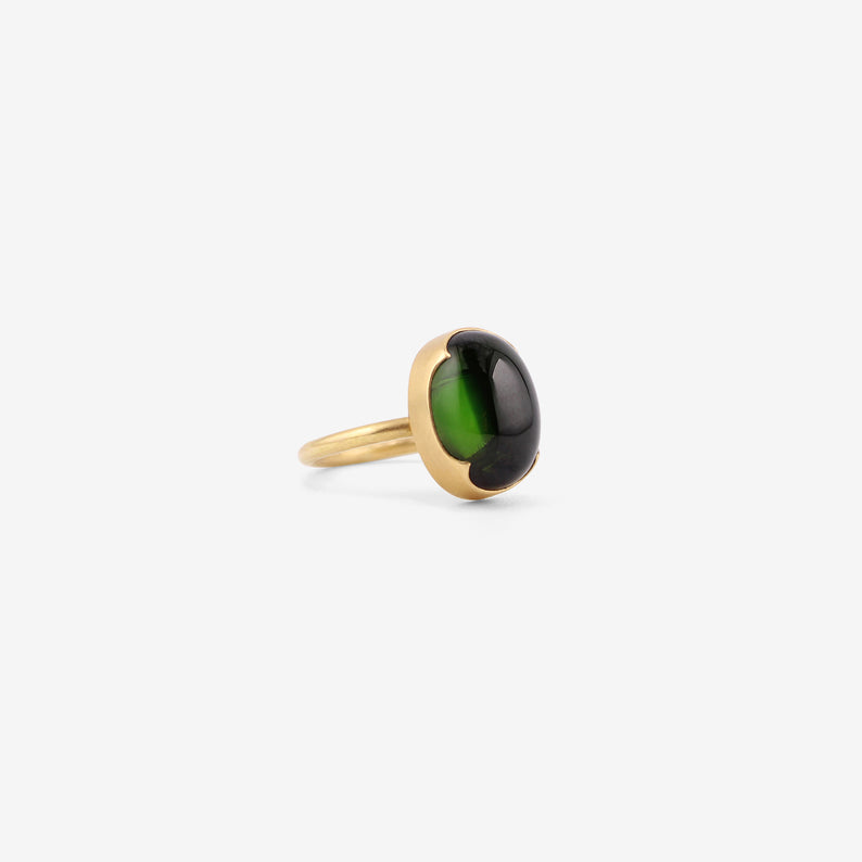 GABRIELLA KISS 18K & LARGE OVAL CABOCHON GREEN TOURMALINE RING, 12CT