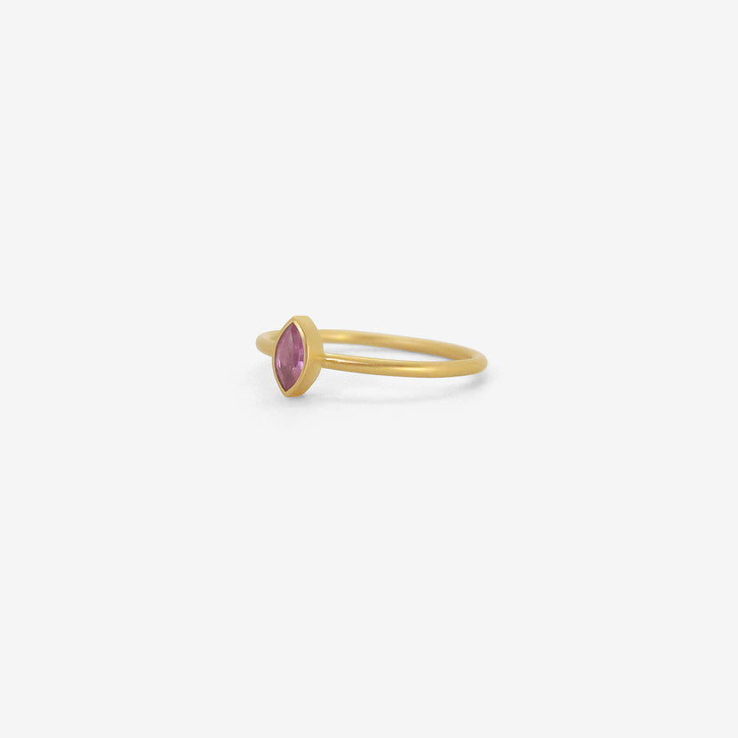 GABRIELLA KISS 18K & MARQUIS PINK SAPPHIRE RING, .18CT