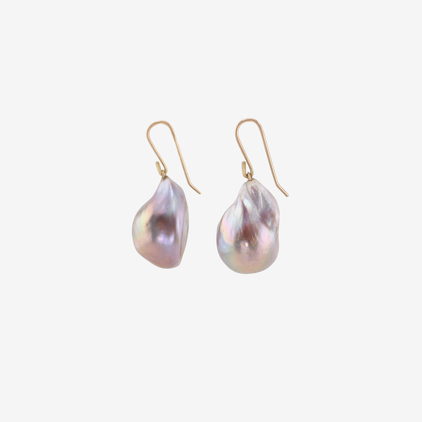 GABRIELLA KISS 18K & MAUVE BAROQUE MABE PEARL EARRINGS