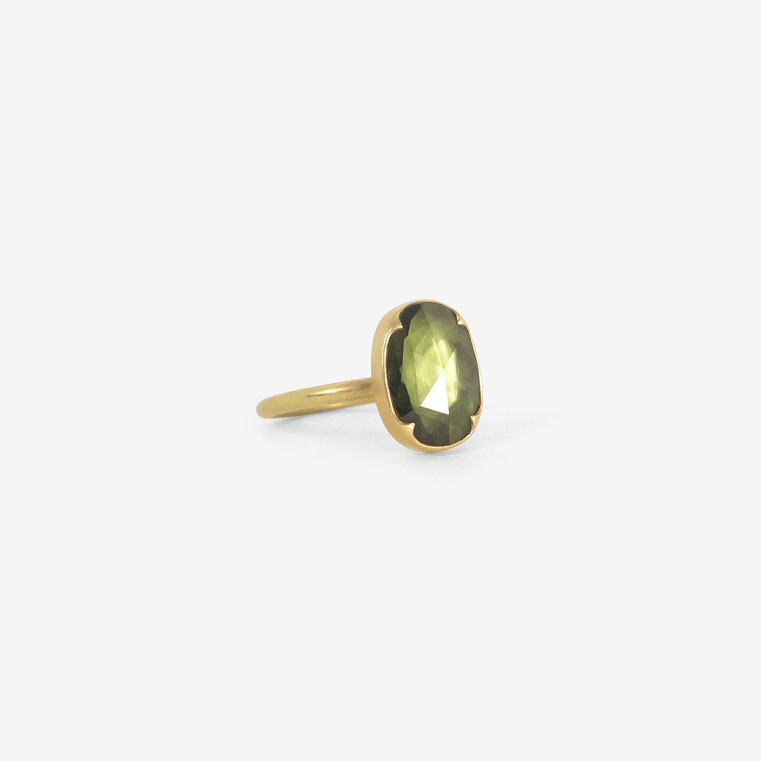 GABRIELLA KISS 18K & OVAL FACETED GREEN SAPPHIRE RING, 3.2CT