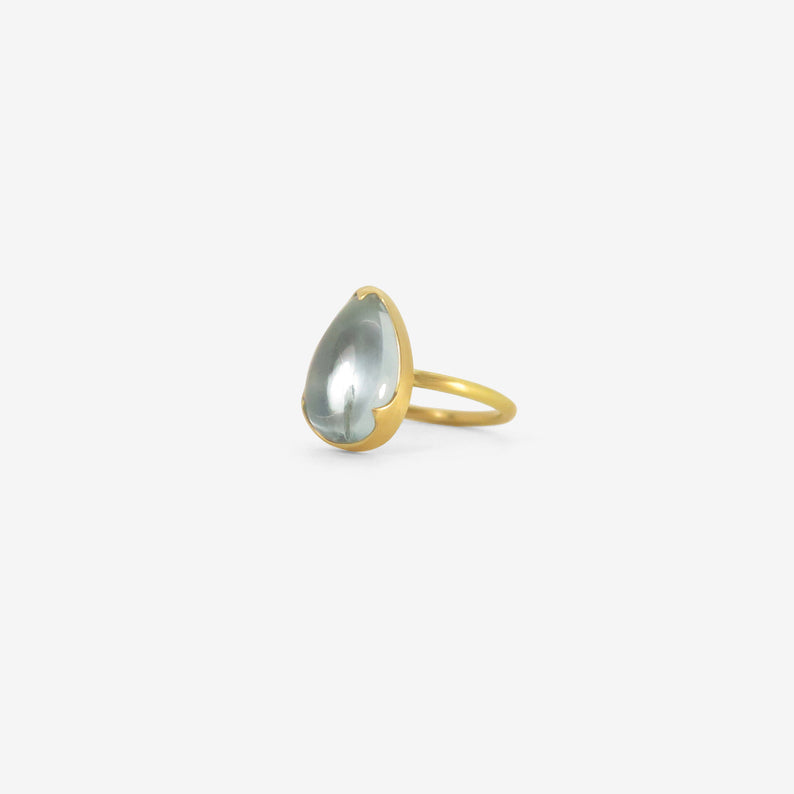 Gabriella Kiss 18k Oval Blue Aquamarine Ring | Quadrum Gallery