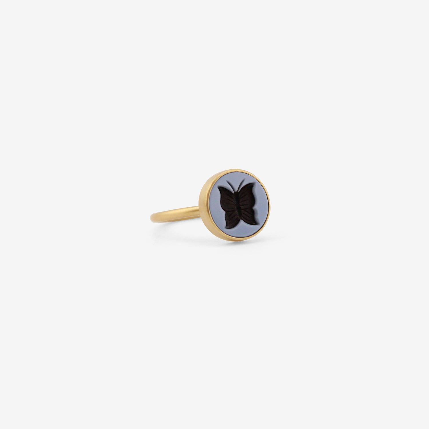 GABRIELLA KISS 18K & ROUND AGATE BUTTERFLY INTAGLIO RING